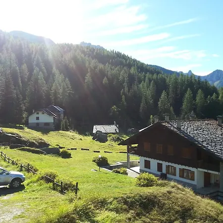 Les Maisonnettes